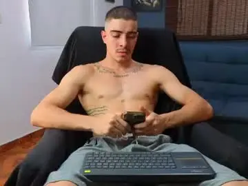Chaturbate Live Sex of ethangreey1