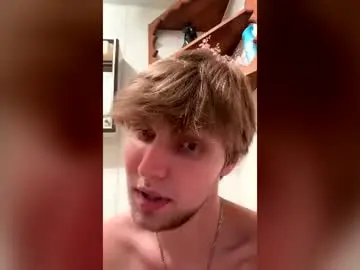 Chaturbate Best live sex cam show of bigskinnyboyshh