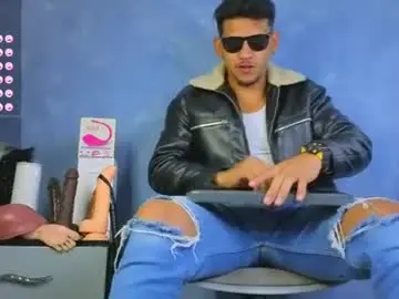 Chaturbate Sex Chat of tom_brown12