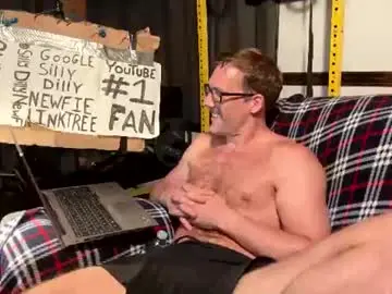 Chaturbate Adult Webcams of sillydillynewfie