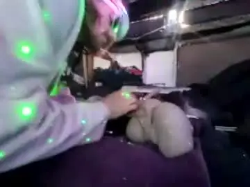 Chaturbate Best live sex cam show of rod77knee