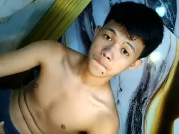 Chaturbate Watch Live Sex Cams of urasian_bbboyxxx