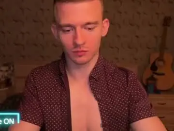 Chaturbate Live Sex Cam of marvelboy_