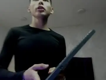 Chaturbate Live Sex Cam of liam_adamms