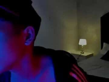 Chaturbate Free Porn Cam of liam_adamms