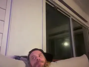 Chaturbate Live Sex Cam of upinsmoke2k26