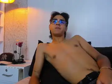 Chaturbate Free Porn Cam of davidcahs17_