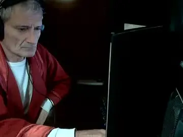 Chaturbate Sex Chat of adrianlatino