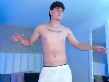 Chaturbate Best live sex cam show of maxxicruz