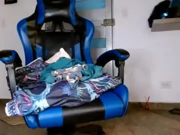 Chaturbate Free Porn Cam of yourfavorite_bigclit