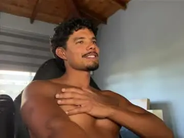 Chaturbate Live Sex of daniel0910s