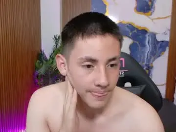 Chaturbate Live Sex Cam of andres_tay