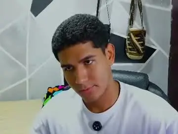 Chaturbate Adult Webcams of latinohotboy_