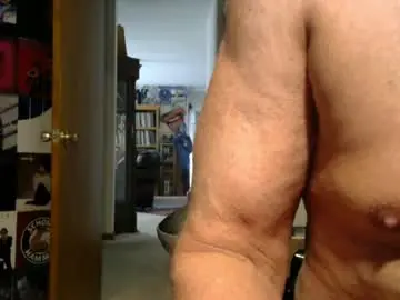 Chaturbate Live Sex Cam of bkzman8