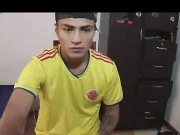 Chaturbate Watch Live Sex Cams of fenix_hardcock