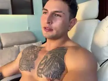 Chaturbate Nude Webcam of angeloferro1