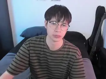 Chaturbate Live Sex Cam of andy_bankai