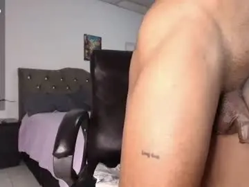 Chaturbate Sex Chat of aaronblack1_