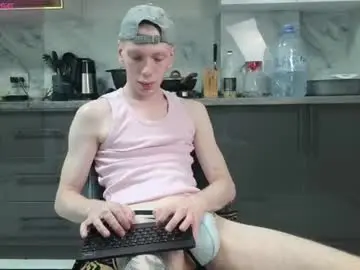 Chaturbate Live Sex Cam of warmwhisp