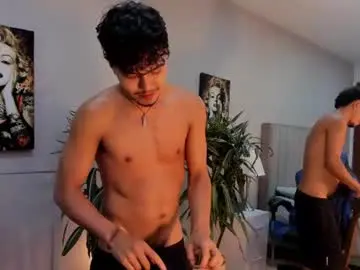 Chaturbate Live Sex Cam of kai_storn