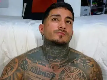 Chaturbate Best live sex cam show of twonaugthy77