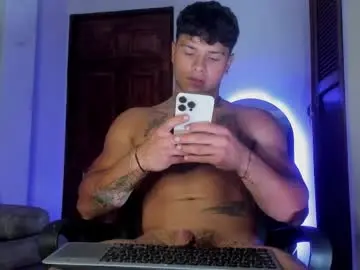 Chaturbate Sex Cam of noah_223