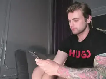 Chaturbate Best live sex cam show of waynemiller_