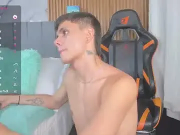 Chaturbate Watch Live Sex Cams of dustinlevine
