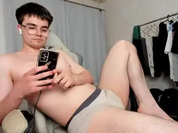 Chaturbate Live Sex Cam of jame_flow