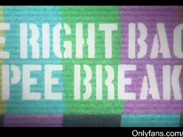 Chaturbate Live Sex Cam of ttwinkfun