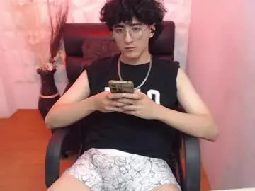Chaturbate Sex Cam of elliot_03