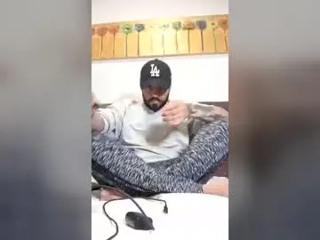 Chaturbate Live Sex Cam of federico_ojitosverdes