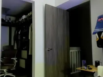 Chaturbate Live Porn of andrewjohnson0