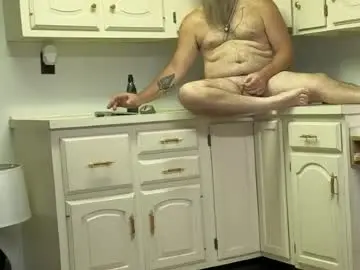Chaturbate Live Sex Cam of daddydraco82