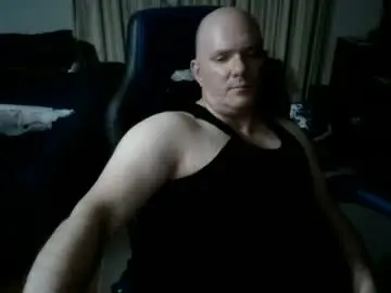 Chaturbate Live Sex Cam of emsguy1
