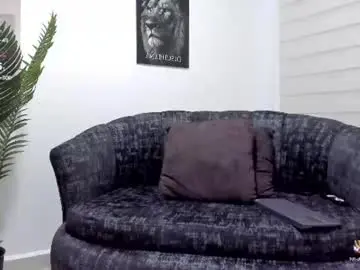 Chaturbate Live Porn of juniormorris_