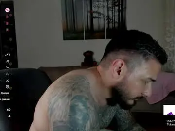 Chaturbate Live Sex Cam of gymdominus