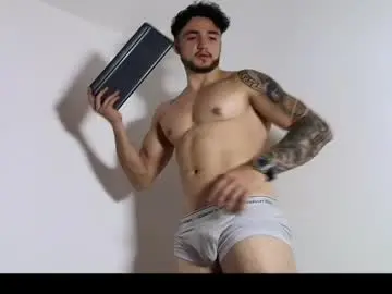 Chaturbate Sex Chat of latinboyvip_