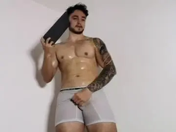 Chaturbate Nude Webcam of latinboyvip_