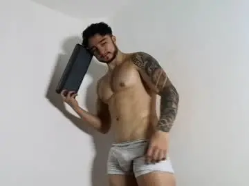 Chaturbate Live Sex of latinboyvip_