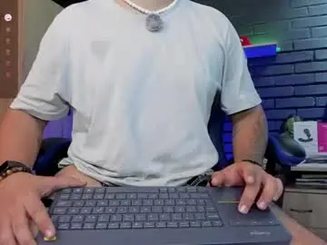 Chaturbate Free Porn Cam of daviidevans