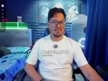 Chaturbate Sex Cam of daviidevans