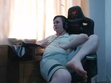 Chaturbate Live Sex Cam of iliaskrisloveee