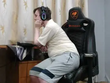 Chaturbate Sex Chat of iliaskrisloveee