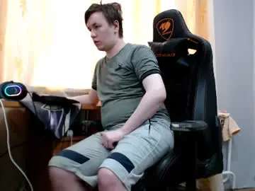 Chaturbate Live Sex Cam of iliaskrisloveee