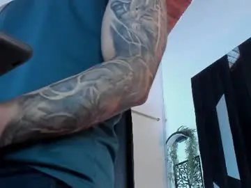 Chaturbate Best live sex cam show of justin_whitejs
