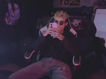 Chaturbate Watch Live Sex Cams of acidmilo