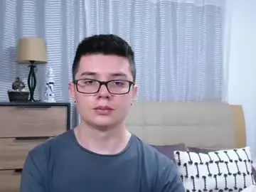 Chaturbate Free Live Porn of kevinhunts