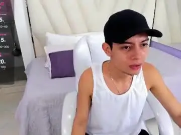Chaturbate Live Porn of ethan12_