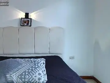 Chaturbate Live Sex Cam of mikethomson01